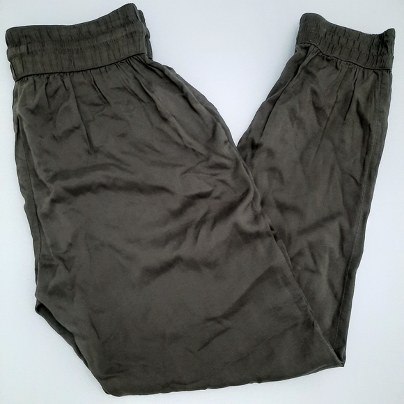 *SOLD* Aritzia TNA Grenville Pants - Picture 5 of 8